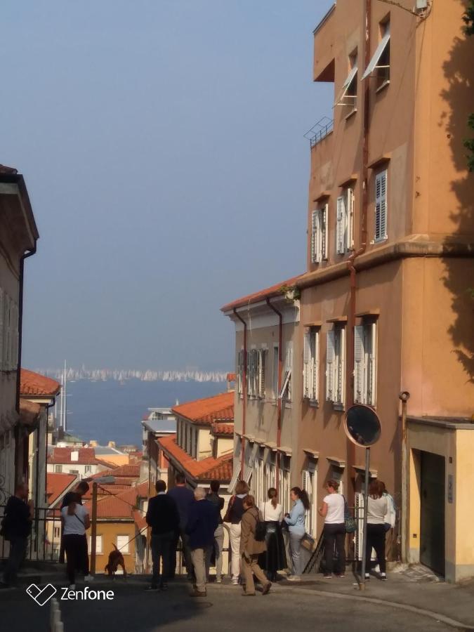 Casa Antica - Historical Apartment In Old City Center ตรีเอสเต ภายนอก รูปภาพ
