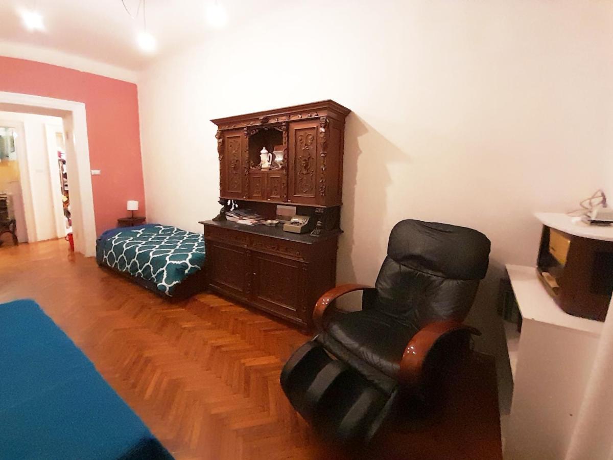 Casa Antica - Historical Apartment In Old City Center ตรีเอสเต ภายนอก รูปภาพ