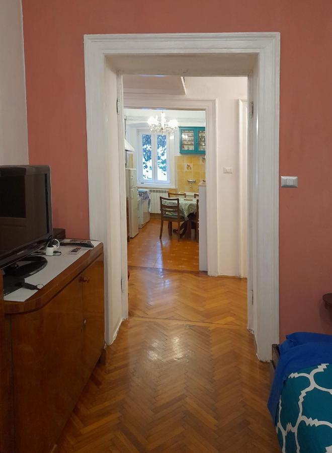 Casa Antica - Historical Apartment In Old City Center ตรีเอสเต ภายนอก รูปภาพ